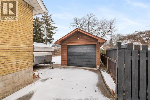 860 Edward Avenue, Windsor, ON - Outdoor With Exterior