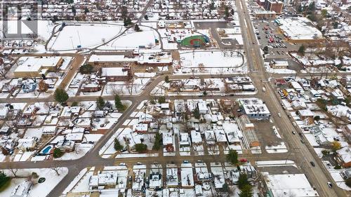 860 Edward Avenue, Windsor, ON - Outdoor