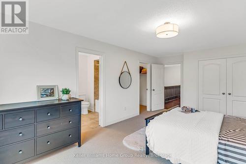 #37 - 1035 Victoria Road S, Guelph (Kortright East), ON - Indoor Photo Showing Bedroom