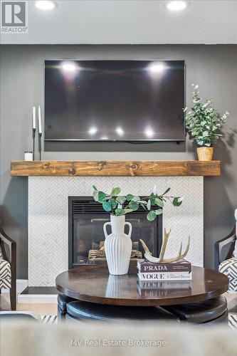 7003 Beatty Line N, Centre Wellington, ON - Indoor With Fireplace