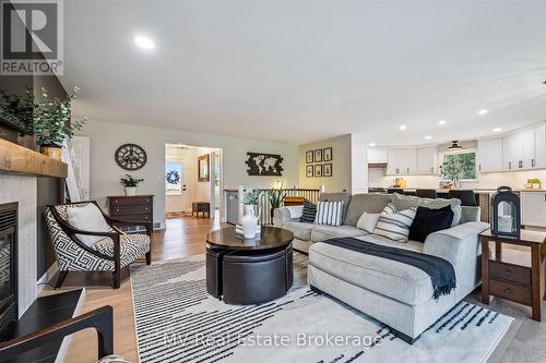 7003 Beatty Line N, Centre Wellington, ON - Indoor Photo Showing Living Room With Fireplace