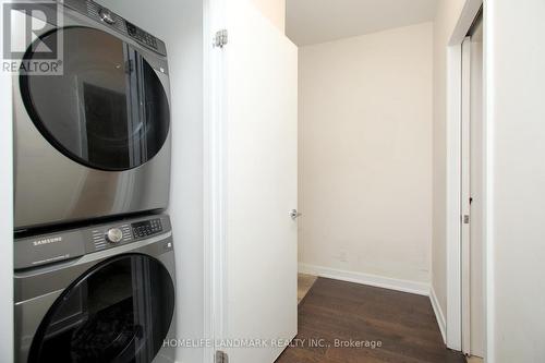 1504 - 12 York Street, Toronto, ON - Indoor Photo Showing Laundry Room