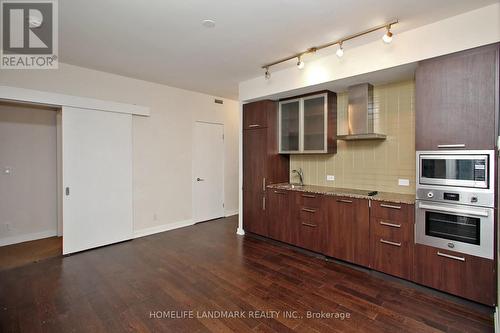 1504 - 12 York Street, Toronto, ON - Indoor Photo Showing Kitchen