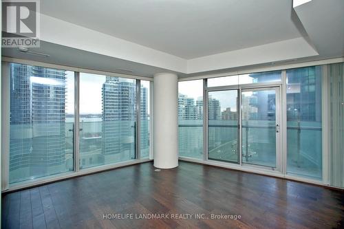 1504 - 12 York Street, Toronto, ON - Indoor Photo Showing Other Room