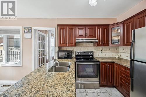 7 Duggan Drive, Brampton, ON - Indoor Photo Showing Kitchen With Double Sink