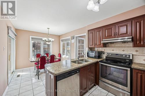 7 Duggan Drive, Brampton, ON - Indoor Photo Showing Kitchen With Double Sink