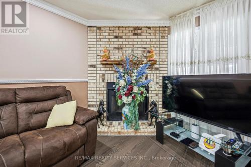 7 Duggan Drive, Brampton, ON - Indoor Photo Showing Other Room