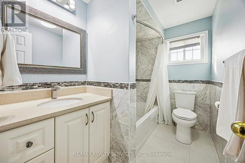7 Duggan Drive, Brampton, ON - Indoor Photo Showing Bathroom