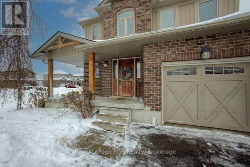 11 Green Street, Mapleton, ON - Outdoor