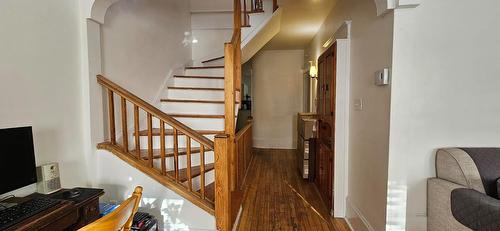 Escalier - 141 Av. Westminster N., Montréal-Ouest, QC - Indoor Photo Showing Other Room