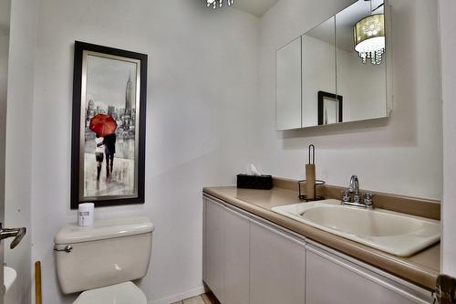 Powder room - 216-410 Av. Ste-Anne, Saint-Hyacinthe, QC - Indoor Photo Showing Bathroom