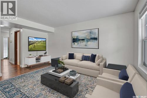 607 1303 Paton Crescent, Saskatoon, SK - Indoor Photo Showing Living Room
