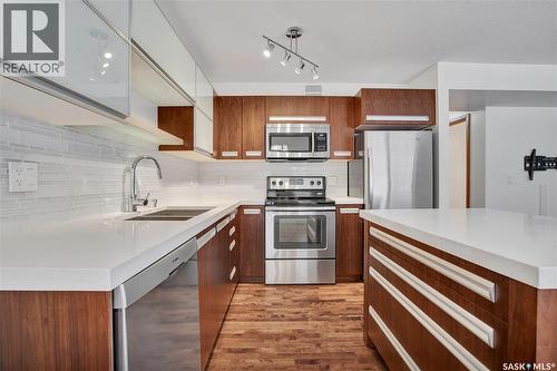 607 1303 Paton Crescent, Saskatoon, SK - Indoor Photo Showing Kitchen With Stainless Steel Kitchen With Double Sink With Upgraded Kitchen