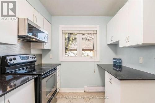46 - 1334 Marigold Crescent, Ottawa, ON - Indoor Photo Showing Kitchen