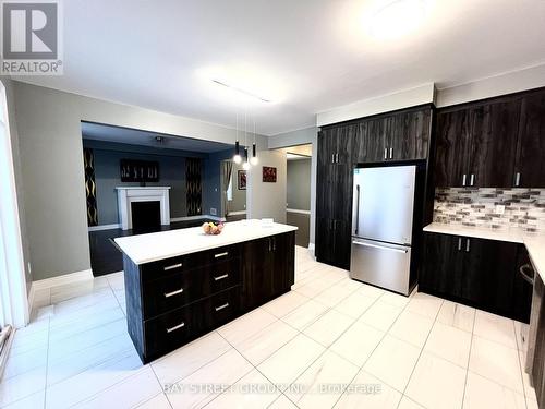 4 Middleton Drive, Wasaga Beach, ON - Indoor Photo Showing Kitchen