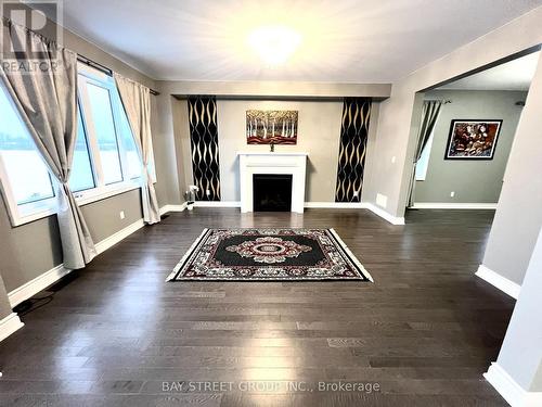 4 Middleton Drive, Wasaga Beach, ON - Indoor Photo Showing Living Room With Fireplace
