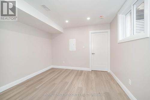 35 St George Street, Brantford, ON - Indoor Photo Showing Other Room