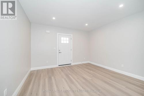 1 - 35 St George Street, Brantford, ON - Indoor Photo Showing Other Room