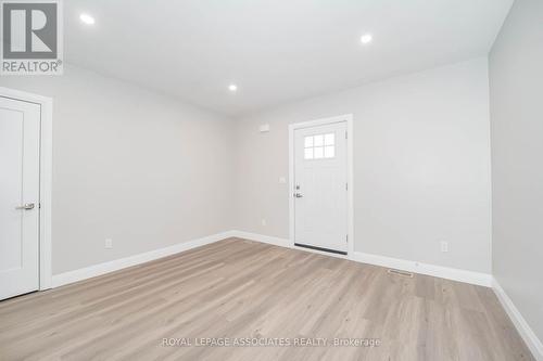 1 - 35 St George Street, Brantford, ON - Indoor Photo Showing Other Room