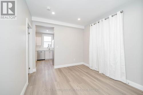 1 - 35 St George Street, Brantford, ON - Indoor Photo Showing Other Room