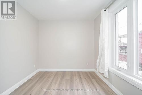 1 - 35 St George Street, Brantford, ON - Indoor Photo Showing Other Room