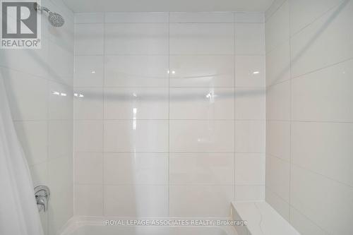 1 - 35 St George Street, Brantford, ON - Indoor Photo Showing Bathroom