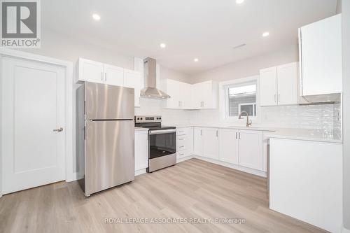 2 - 35 St George Street, Brantford, ON - Indoor Photo Showing Kitchen