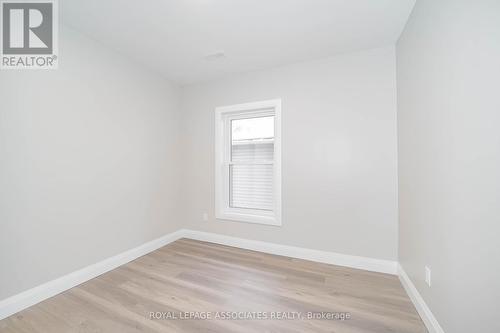 2 - 35 St George Street, Brantford, ON - Indoor Photo Showing Other Room