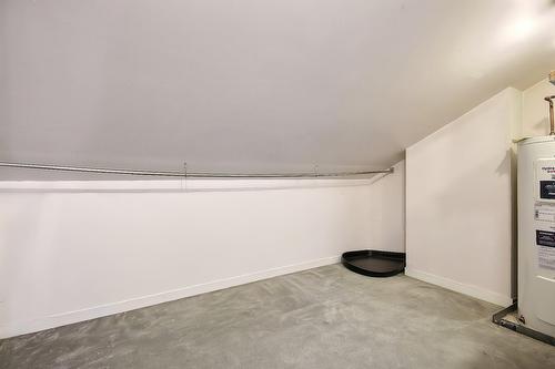 Storage - 6580 Rue Chabot, Montréal (Rosemont/La Petite-Patrie), QC - Indoor