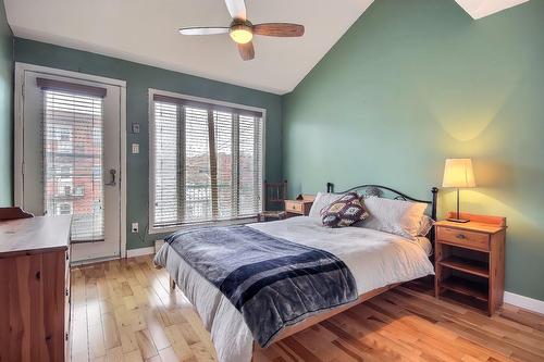 Primary bedroom - 6580 Rue Chabot, Montréal (Rosemont/La Petite-Patrie), QC - Indoor Photo Showing Bedroom