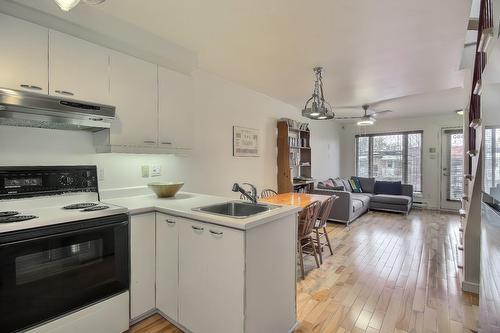 Kitchen - 6580 Rue Chabot, Montréal (Rosemont/La Petite-Patrie), QC - Indoor Photo Showing Kitchen