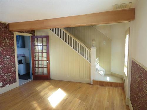 108 Queen Street, Sioux Lookout, ON - Indoor Photo Showing Other Room