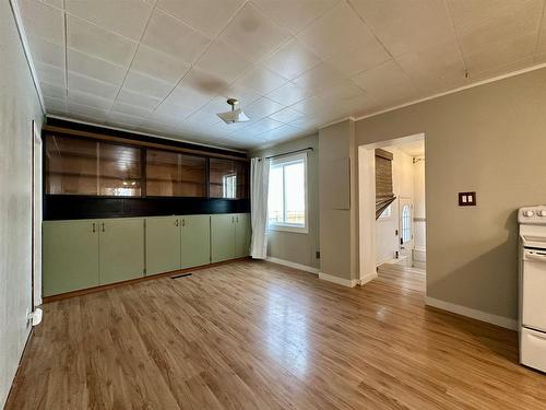 1102 Scott Street, Fort Frances, ON - Indoor Photo Showing Other Room