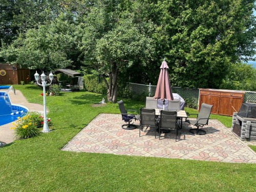 Courtyard - 621 Boul. Robitaille, Notre-Dame-Du-Mont-Carmel, QC - Outdoor