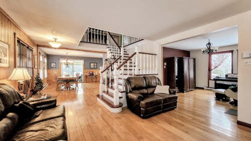Overall view - 621 Boul. Robitaille, Notre-Dame-Du-Mont-Carmel, QC - Indoor Photo Showing Other Room
