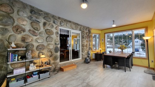 Sun Room - 621 Boul. Robitaille, Notre-Dame-Du-Mont-Carmel, QC - Indoor