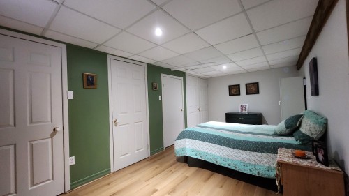 Bedroom - 621 Boul. Robitaille, Notre-Dame-Du-Mont-Carmel, QC - Indoor Photo Showing Bedroom