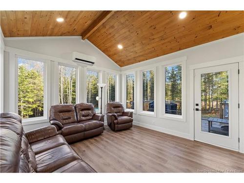 45 Iona Dr, Moncton, NB 