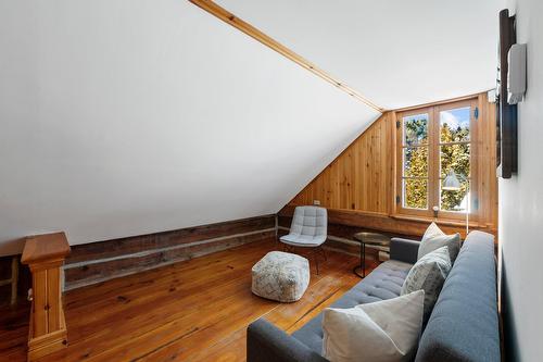 Boudoir - 1735  - 1737 Ch. De La Gare, Val-Morin, QC - Indoor Photo Showing Other Room