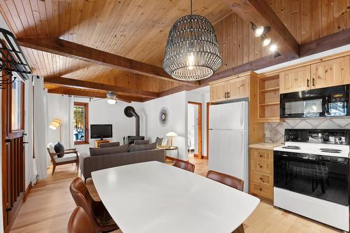 Vue d'ensemble - 1727  - 1729 Ch. De La Gare, Val-Morin, QC - Indoor Photo Showing Kitchen