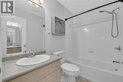 1390 Lauzon Road Unit# 114, Windsor, ON - Indoor Photo Showing Bathroom