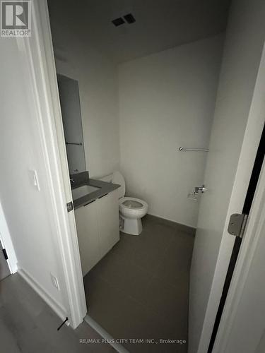 1804 - 3079 Trafalgar Road, Oakville, ON - Indoor