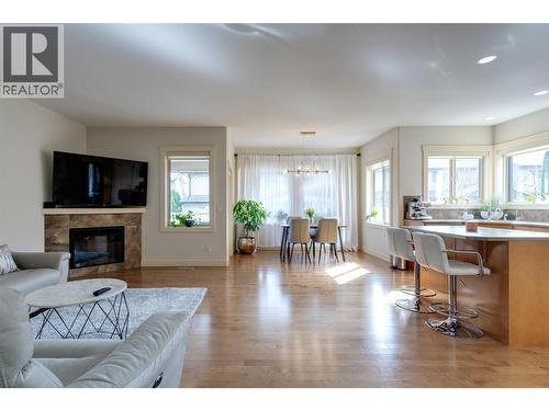 2841 Bentley Road, West Kelowna, BC - Indoor Photo Showing Living Room With Fireplace