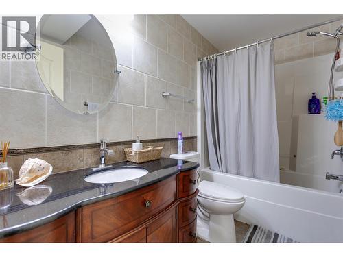 2841 Bentley Road, West Kelowna, BC - Indoor Photo Showing Bathroom