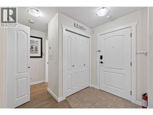 1002 Riverside Avenue Unit# 206, Sicamous, BC - Indoor Photo Showing Other Room