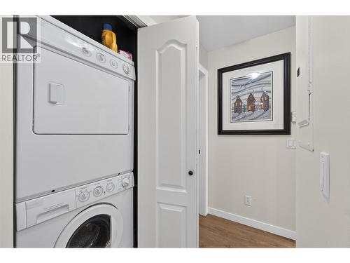 1002 Riverside Avenue Unit# 206, Sicamous, BC - Indoor Photo Showing Laundry Room