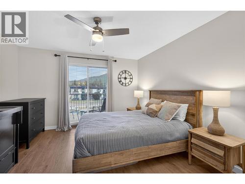 1002 Riverside Avenue Unit# 206, Sicamous, BC - Indoor Photo Showing Bedroom