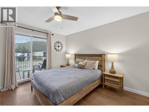 1002 Riverside Avenue Unit# 206, Sicamous, BC - Indoor Photo Showing Bedroom