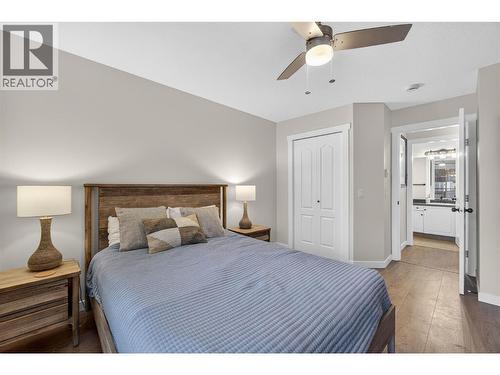 1002 Riverside Avenue Unit# 206, Sicamous, BC - Indoor Photo Showing Bedroom