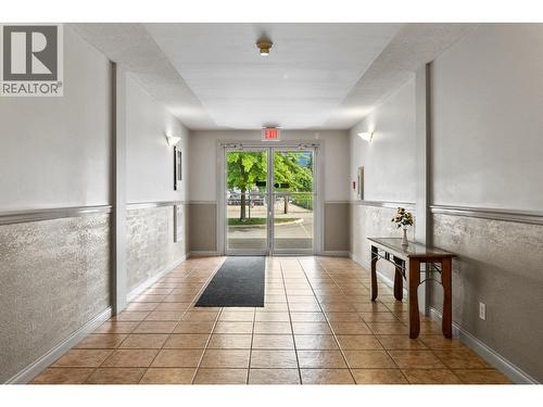 1002 Riverside Avenue Unit# 206, Sicamous, BC - Indoor Photo Showing Other Room